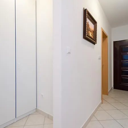 Omega Cert Apartament *