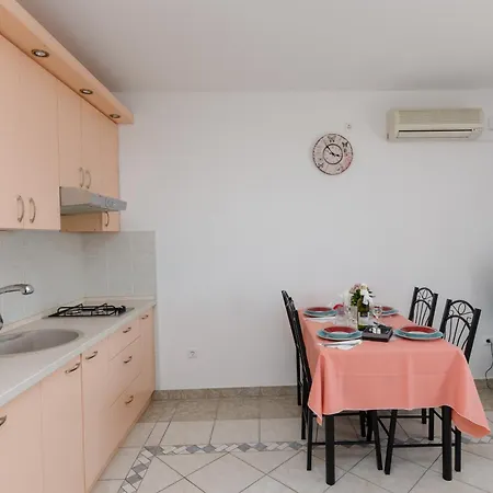 Omega Cert Διαμέρισμα Crikvenica