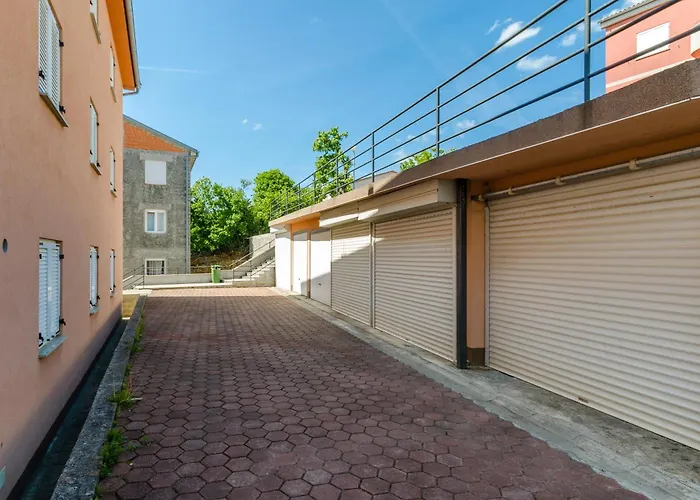 Omega Cert * Crikvenica